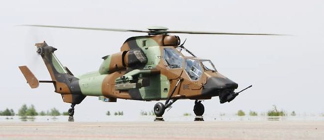 Le president de la Republique a decide l'envoi d'helicopteres en Libye.