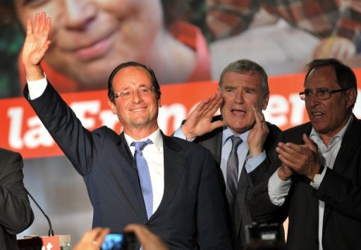 Francois Hollande, nouveau favori des sondages pour la primaire socialiste, entend mettre a profit le mois de juin, avant le depot des candidatures, pour parvenir a un rassemblement large autour de lui, dans "les profondeurs du parti" et au-dela.