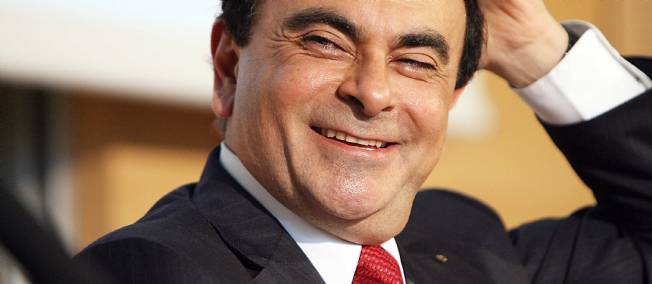 Carlos Ghosn a touch&eacute; 8,4 millions d'euros en 2010-2011 comme P-DG de Nissan