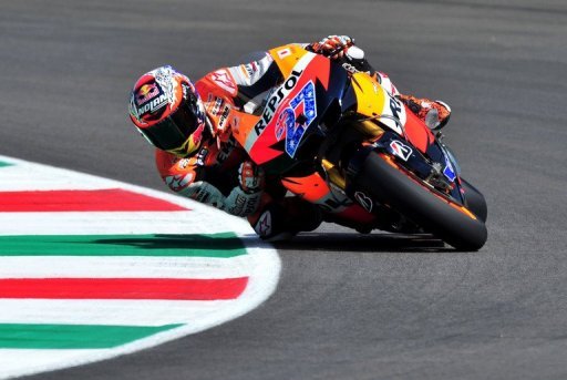 L'Australien Casey Stoner (Honda) partira en pole position pour le Grand Prix d'Italie de vitesse moto, dimanche, apres avoir signe le meilleur temps de la seance de qualifications, samedi apres-midi.