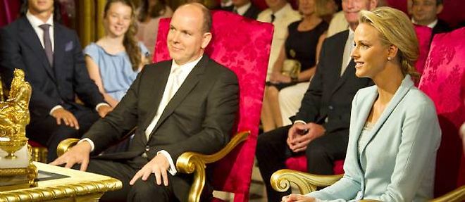 Le prince Albert et Charlene lors de leur mariage civil, vendredi 1er juillet