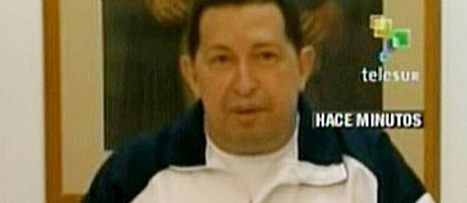 Hugo Chavez confirme son cancer lors de son apparition televisee le 29 juin.