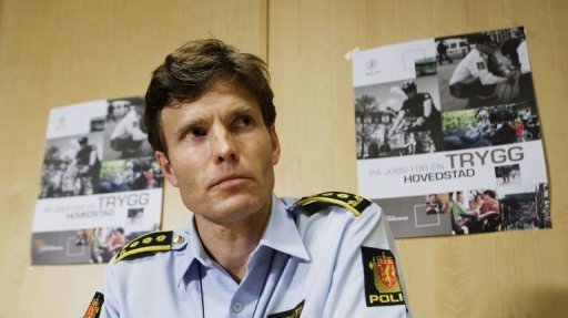 Samedi, dans un entretien a l'AFP, le chef de l'enquete judiciaire Paal-Fredrik Hjort Kraby a dit que Behring Breivik s'est montre "tres dispose" a repondre aux questions de la police, a l'exception d'un domaine: les autres "cellules" de son organisation dont il avait auparavant evoque l'existence.