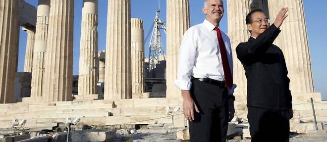 Le Premier ministre chinois Wen Jiabao a promis a son homologue grec Georges Papandreou de soutenir la dette grecque, lors d'une visite sur place en mars dernier.