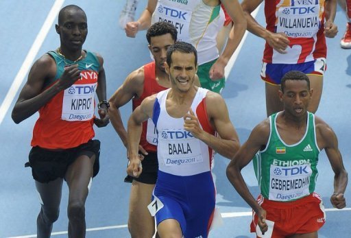 Le Francais Mehdi Baala s'est qualifie pour la finale du 1500 m des Mondiaux d'athletisme, programmee samedi, en prenant la 4e place de la 1re demi-finale, jeudi soir a Daegu