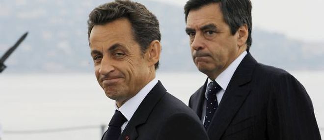 Nicolas Sarkozy gagne trois points pendant que son Premier ministre en perd trois.