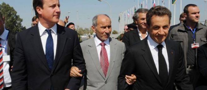 Nicolas Sarkozy et David Cameron a Tripoli, le 15 septembre 2011.