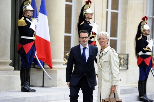 La directrice generale du Fonds monetaire international (FMI) Christine Lagarde est arrivee samedi a l'Elysee ou elle devait s'entretenir avec le president francais Nicolas Sarkozy de "la preparation du sommet de Cannes du G20 et la situation de la zone euro", a constate un journaliste de l'AFP.