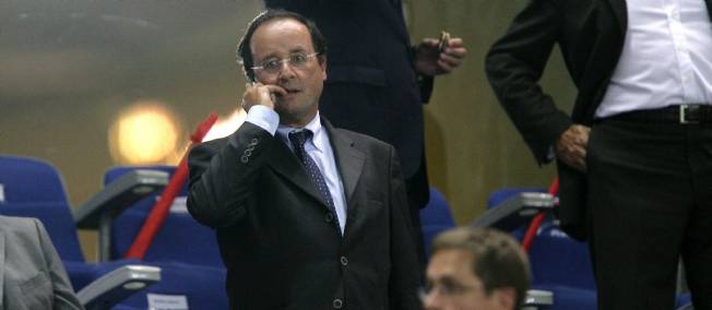 Hollande se la joue d&eacute;j&agrave; tribune pr&eacute;sidentielle