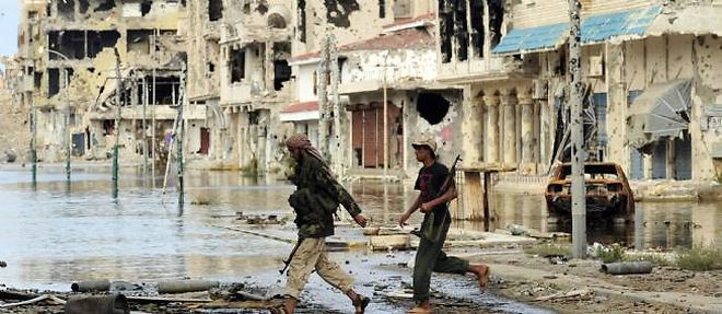 Le CNT attend la chute de Syrte pour proclamer la "liberation totale" de la Libye.