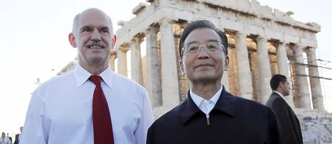 Le Premier ministre grec, George Papandreou et son homologue chinois, Wen Jiabao, le 3 octobre 2010 a Athenes.