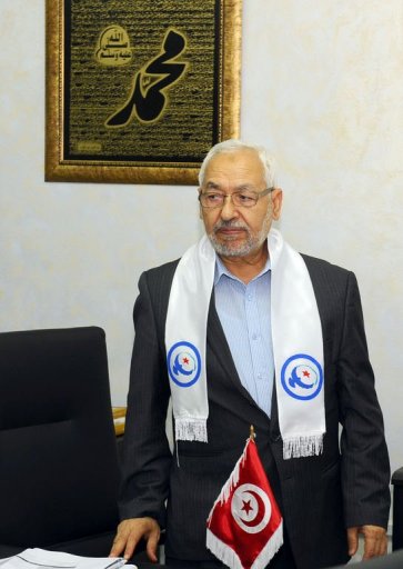 "Il faut un dialogue national sur l'education", a poursuivi M. Ghannouchi, dont le parti a deja fait comprendre qu'il souhaitait diriger ce ministere dans le futur gouvernement