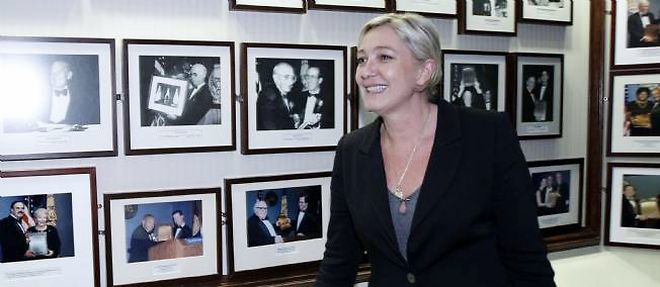 Marine Le Pen apres une conference au National Press Club a Washington, le 2 novembre 2011.