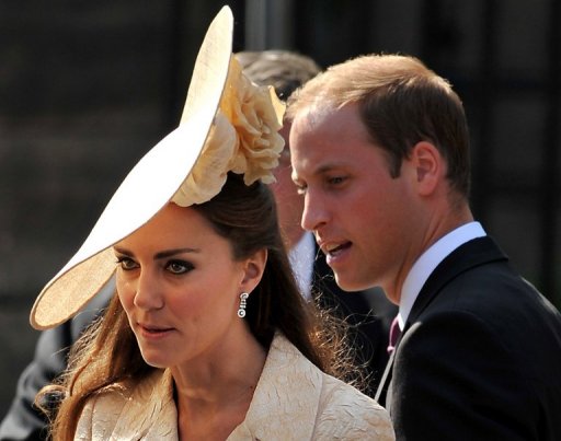 Le prince William et son epouse Catherine ont choisi d'avoir leur residence principale londonienne au palais de Kensington, ou a vecu la princesse Diana, la mere du jeune homme, jusqu'a sa mort en 1997, a annonce dimanche le secretariat du couple.
