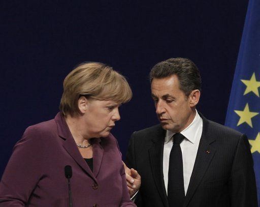 Crise de la zone euro: d&eacute;but du sommet Merkel-Sarkozy-Monti