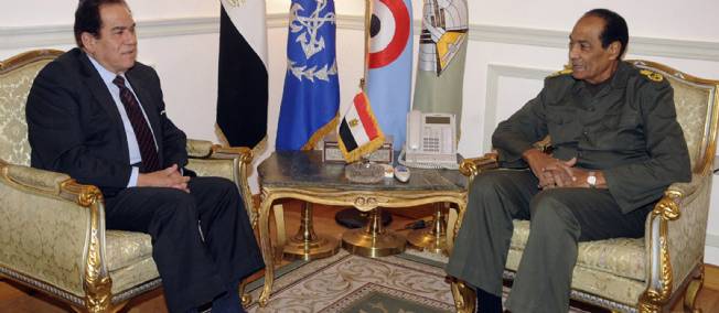 Un ex-Premier ministre de Moubarak nouveau chef du gouvernement