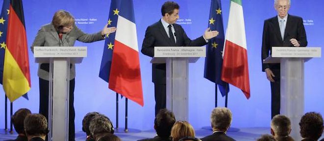 Lors du mini-sommet de Strasbourg, Nicolas Sarkozy et Angela Merkel ont dit au chef du gouvernement italien qu'un "ecroulement de l'Italie amenerait inevitablement a la fin de l'euro".