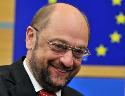 Buzek quitte la pr&eacute;sidence du Parlement europ&eacute;en au profit de Martin Schulz