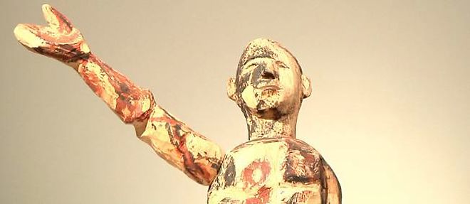"Le salut", sculpture de Georg Baselitz.