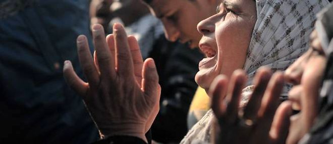 Les violences aux femmes dans les manifestations "deshonorent l'Etat" egyptien, accuse la secretaire d'Etat americaine Hillary Clinton.