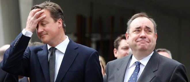 Le Premier ministre britannique David Cameron et le Premier ministre de la region autonome d'Ecosse, Alex Salmond, chef du Parti nationaliste ecossais (SNP), ont entame un bras de fer. 