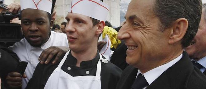 Nicolas Sarkozy a passe sa premiere journee de candidat a Annecy.