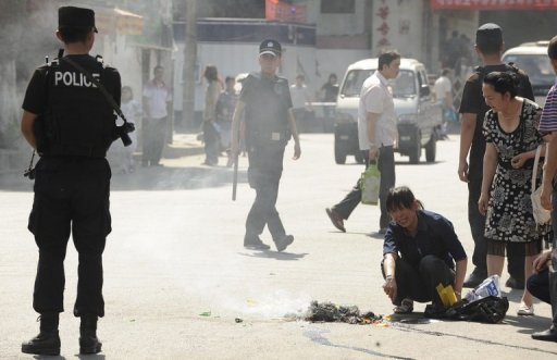 Chine: Au Moins 12 Morts Dans Des émeutes Au Xinjiang