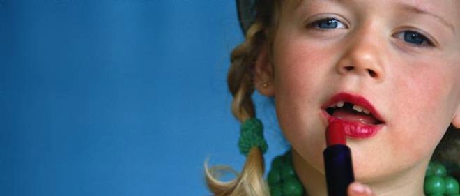 L Hypersexualisation Des Enfants Fait Debat Le Point