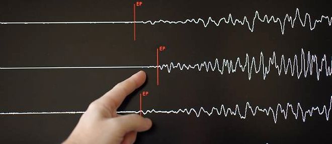 Le seisme japonais enregistre par sismographe depuis Strasbourg le 11 mars 2011.  