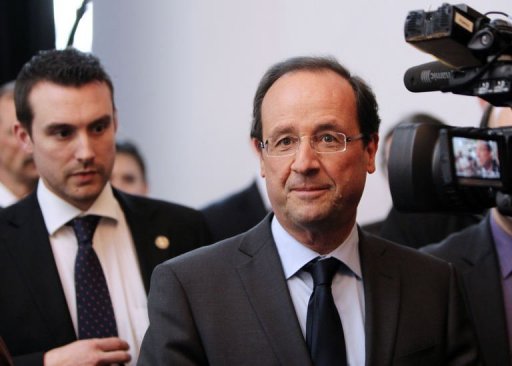 Francois Hollande, candidat PS a la presidentielle, a accuse Nicolas Sarkozy samedi sur TF1 de presenter le "visage de l'outrance", faute de pouvoir s'appuyer sur son bilan.