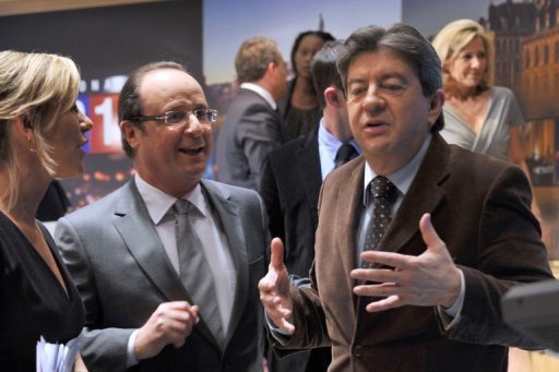 Francois Hollande a relativise samedi la bonne dynamique actuelle de Jean-Luc Melenchon dans la campagne presidentielle, en assurant "respecter" son rival du Front de gauche, mais se presentant comme le seul candidat capable de "faire gagner la gauche".