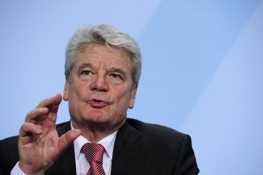 L'ancien pasteur est-allemand Joachim Gauck a ete elu dimanche des le premier tour president de l'Allemagne, face a sa seule concurrente, la "chasseuse de nazis" Beate Klarsfeld, a annonce le president du Bundestag, Norbert Lammert.