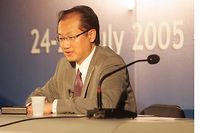 Banque mondiale: l'universitaire Jim Yong Kim, candidat surprise d'Obama