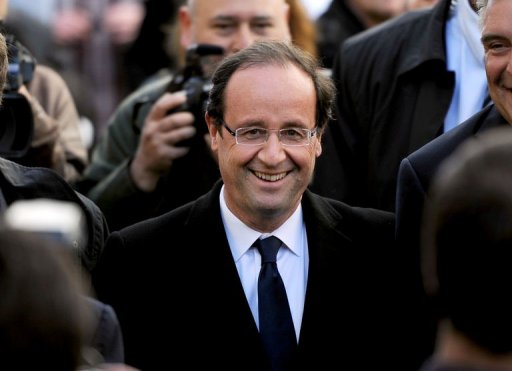 Francois Hollande a demande mercredi "toute la transparence" sur l'affaire Merah, ajoutant que sur ces questions, il faut prendre son temps et qu'il n'est "pas presse".
