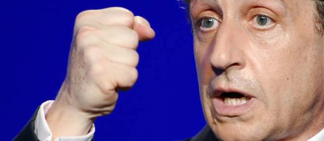 Nicolas Sarkozy, lors d'une reunion publique dans les Yvelines, mercredi 28 mars.
