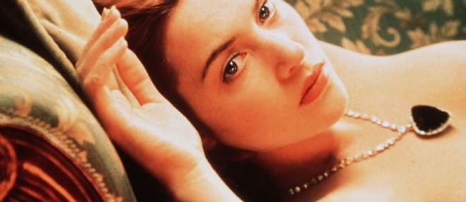 Kate Winslet dans une inoubliable scene de "Titanic".