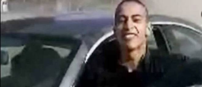 Nous detenons deux videos identiques de 20 minutes chacune dans lesquelles Mohamed Merah dit aux policiers "pourquoi vous me tuez? (...) je suis innocent", a declare Me Zahia Mokhtari.