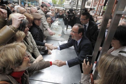 Pour la premiere fois, le candidat socialiste a la presidentielle Francois Hollande a clame sa foi en sa victoire -"on va gagner"-, alors que les sondages lui sont particulierement favorables a une semaine du premier tour.