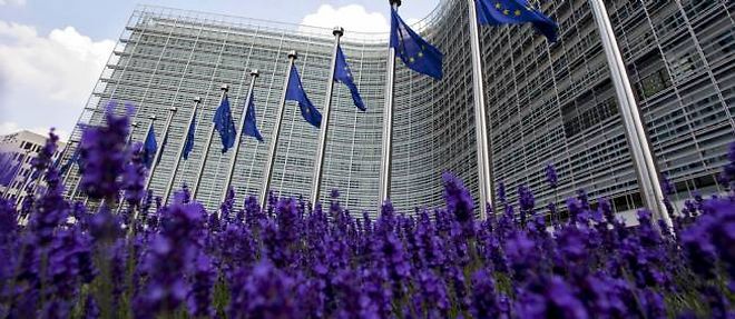 La Commission europeenne veut progresser vers un Smic europeen.