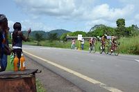 Cyclisme: au Gabon, les spectateurs aussi veulent le maillot jaune