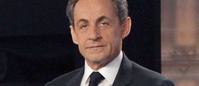 Nicolas Sarkozy sur le plateau du debat, mercredi soir. Le president-candidat a juge jeudi que le debat avait ete "assez republicain".