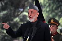Afghanistan: Karza&iuml; menace de geler l'accord sign&eacute; avec Obama