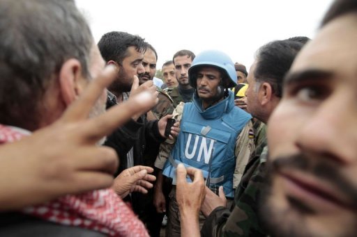 Quelques heures avant l'expose de M. Annan, le secretaire general de l'ONU, Ban Ki-moon, a estime que le monde etait desormais "engage dans une course contre la montre pour eviter une veritable guerre civile" en Syrie.