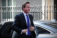 Royaume-Uni: malgr&eacute; une d&eacute;faite &eacute;lectorale, Cameron inflexible sur l'aust&eacute;rit&eacute;