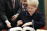 Ukraine: la pr&eacute;sidente lituanienne rencontre Timochenko &agrave; l'h&ocirc;pital