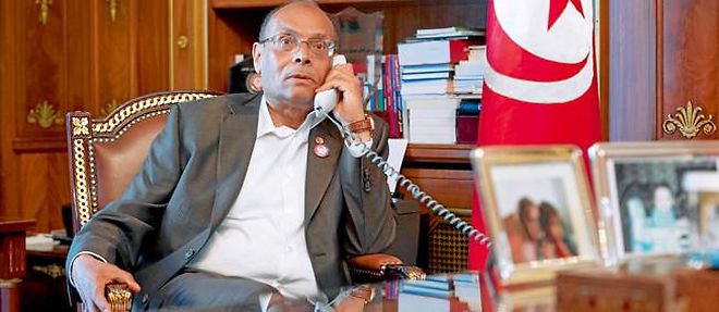 Moncef Marzouki a appele Francois Hollande pour le feliciter.