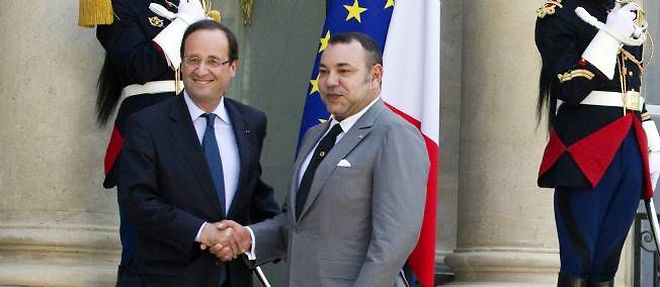 Le monarque cherifien a ete recu par Francois Hollande a l'Elysee a l'occasion d'une visite privee qu'il effectue en France.

