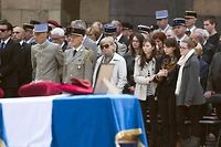 Hollande exprime la &quot;gratitude de la France&quot; aux soldats morts en Afghanistan