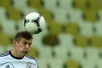 Euro Allemagne/Italie: la surprise Kroos, Balzaretti &agrave; droite