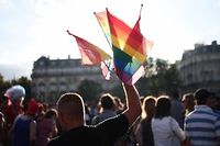 &Agrave; Paris, une Gay Pride pleine d'espoir